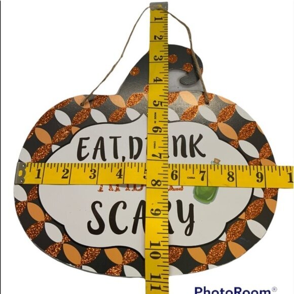 Halloween Decoration Eat Drink and Be Scary Wall Hanging Halloween Decor - Picture 4 of 5